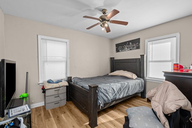 1021 21st Avenue, Rock Island, IL 61201