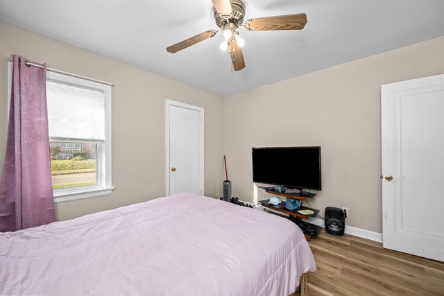1021 21st Avenue, Rock Island, IL 61201