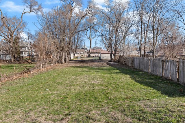 1021 21st Avenue, Rock Island, IL 61201