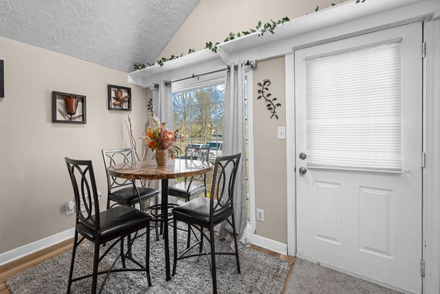 1021 21st Avenue, Rock Island, IL 61201