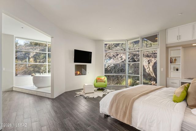 4915 W Sundance Way, Tucson, AZ 85745