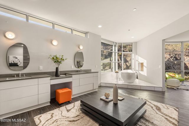 4915 W Sundance Way, Tucson, AZ 85745