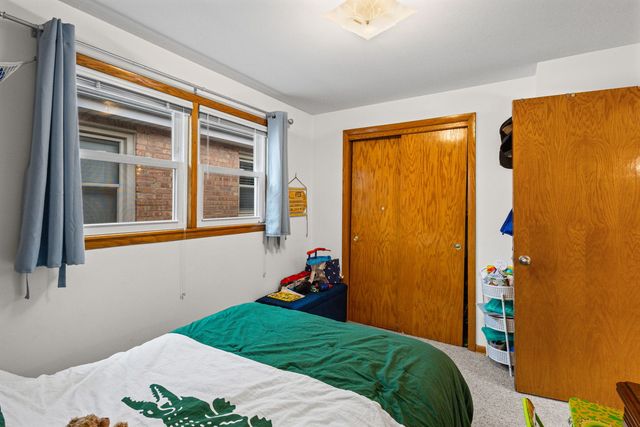 4855 W Gunnison Street, Chicago, IL 60630