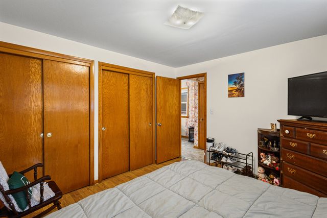 4855 W Gunnison Street, Chicago, IL 60630