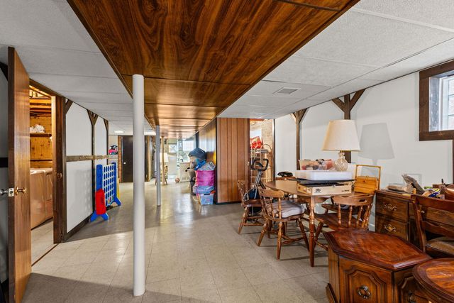 4855 W Gunnison Street, Chicago, IL 60630