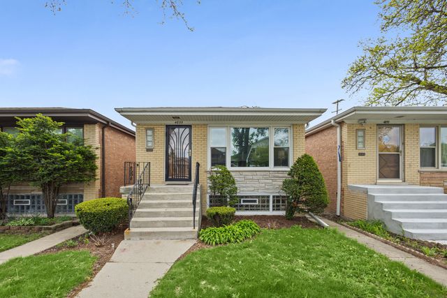 4855 W Gunnison Street, Chicago, IL 60630