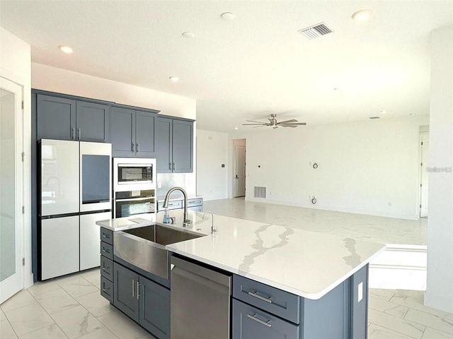 10609 TORCHWOOD SEA WAY, San Antonio, FL 33576