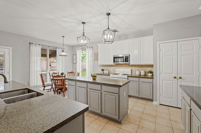 10407 Five Oaks Court, Missouri City, TX 77459