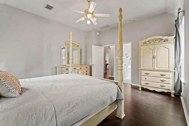 10407 Five Oaks Court, Missouri City, TX 77459