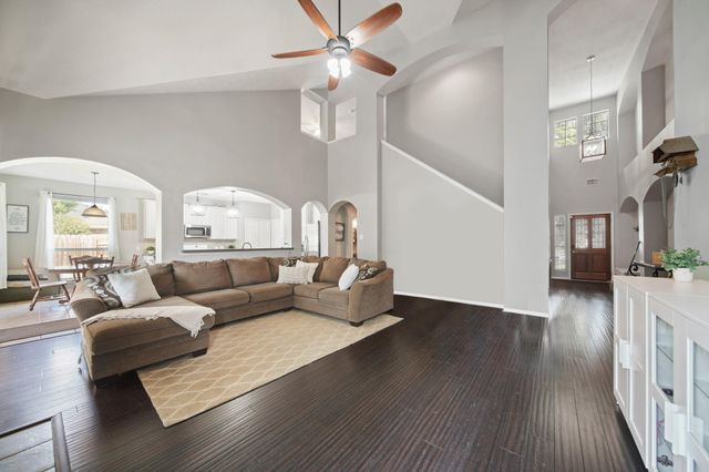 10407 Five Oaks Court, Missouri City, TX 77459