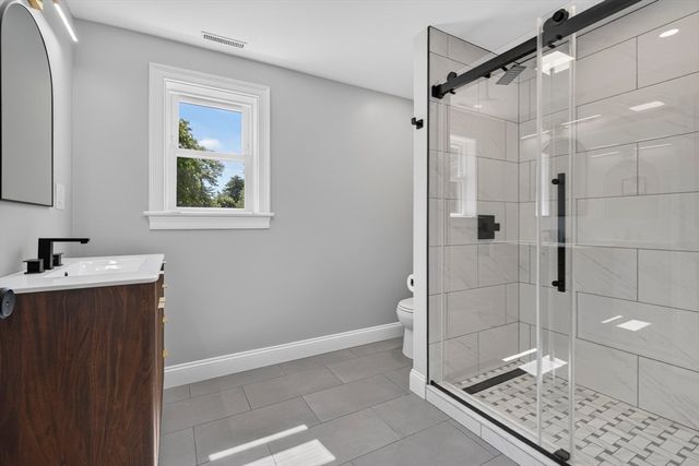 27 Rollins A, Groveland, MA 01834