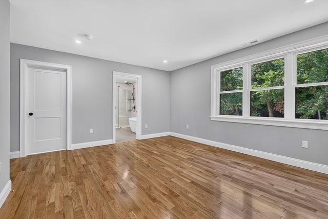 27 Rollins A, Groveland, MA 01834