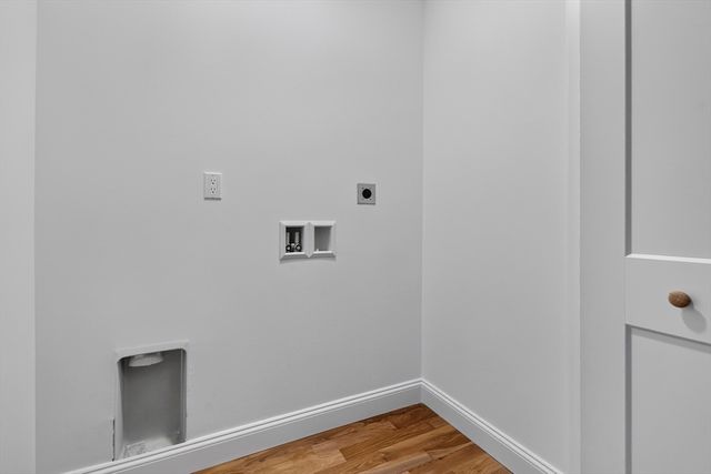 27 Rollins A, Groveland, MA 01834