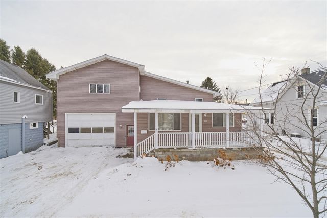 219 2nd Avenue, Manistee, MI 49660