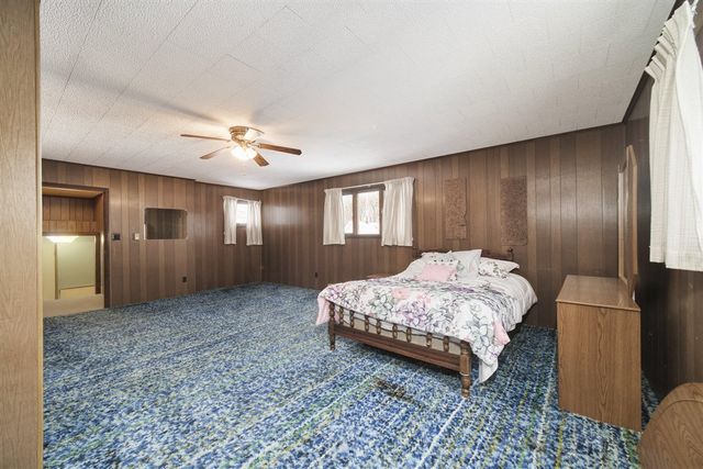 219 2nd Avenue, Manistee, MI 49660