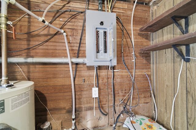 219 2nd Avenue, Manistee, MI 49660