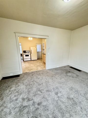 219 2nd Avenue, Manistee, MI 49660