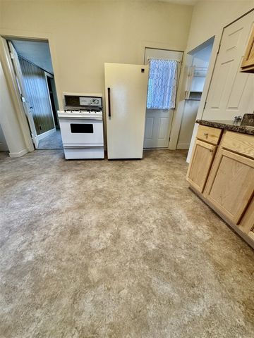 219 2nd Avenue, Manistee, MI 49660