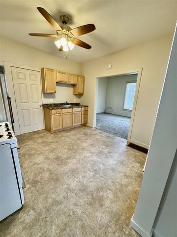 219 2nd Avenue, Manistee, MI 49660