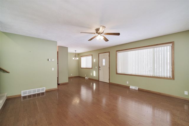 219 2nd Avenue, Manistee, MI 49660