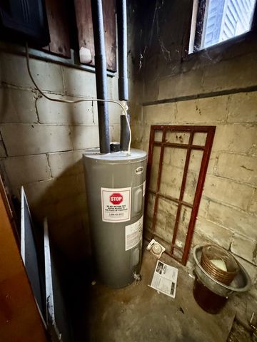 219 2nd Avenue, Manistee, MI 49660