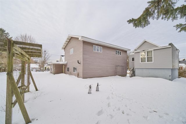 219 2nd Avenue, Manistee, MI 49660