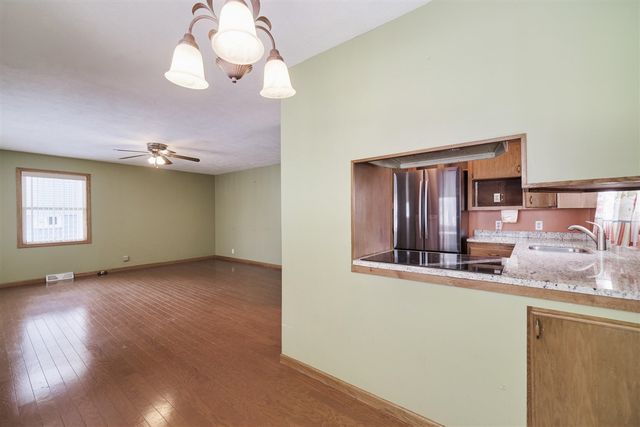 219 2nd Avenue, Manistee, MI 49660