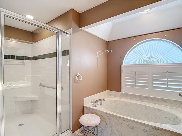 6645 NORTHLAKE DRIVE, Zephyrhills, FL 33542