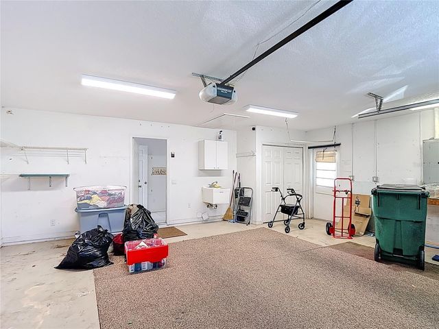 6645 NORTHLAKE DRIVE, Zephyrhills, FL 33542
