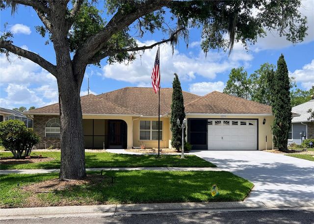 6645 NORTHLAKE DRIVE, Zephyrhills, FL 33542