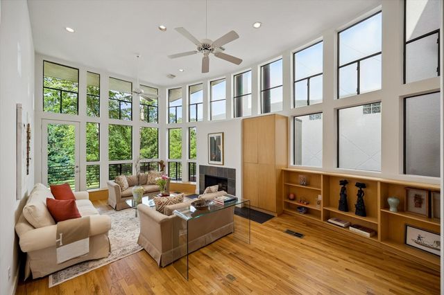 6322 Haskell Street B, Houston, TX 77007