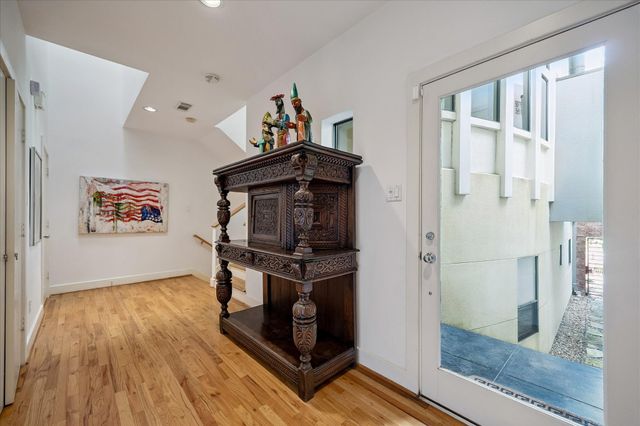 6322 Haskell Street B, Houston, TX 77007