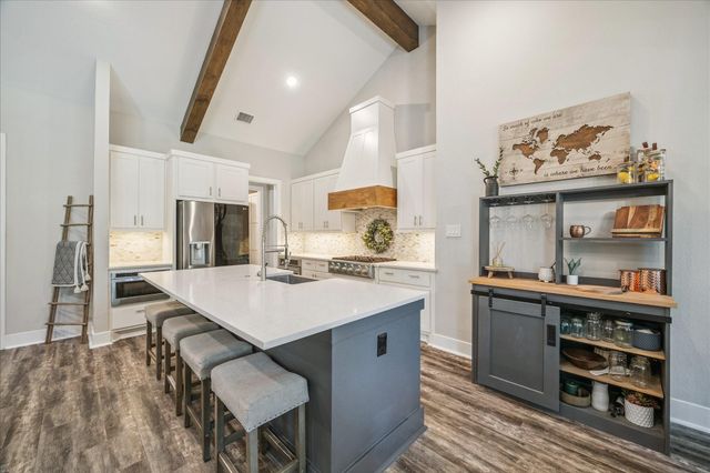 9457 Parkview Drive, Waller, TX 77484