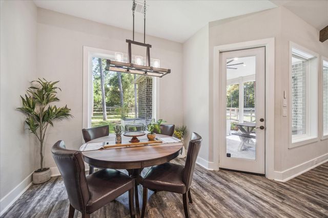 9457 Parkview Drive, Waller, TX 77484