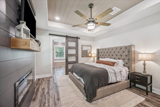 9457 Parkview Drive, Waller, TX 77484