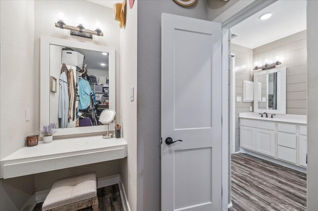 9457 Parkview Drive, Waller, TX 77484