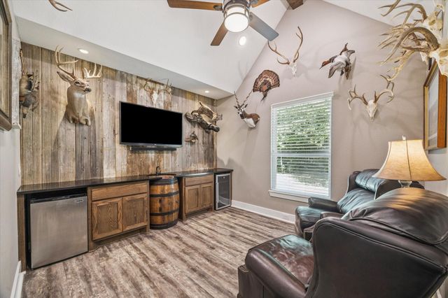 9457 Parkview Drive, Waller, TX 77484