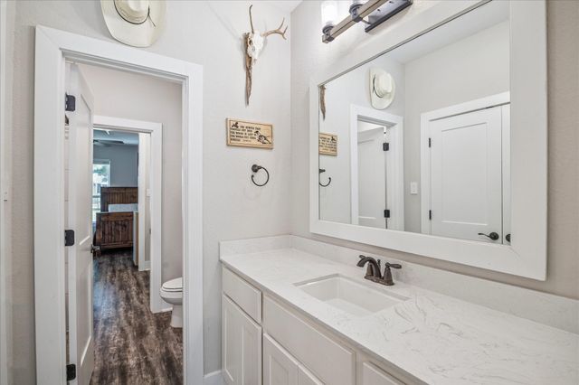 9457 Parkview Drive, Waller, TX 77484