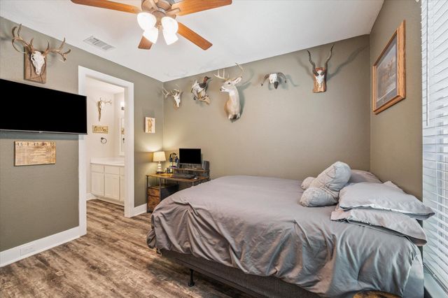 9457 Parkview Drive, Waller, TX 77484