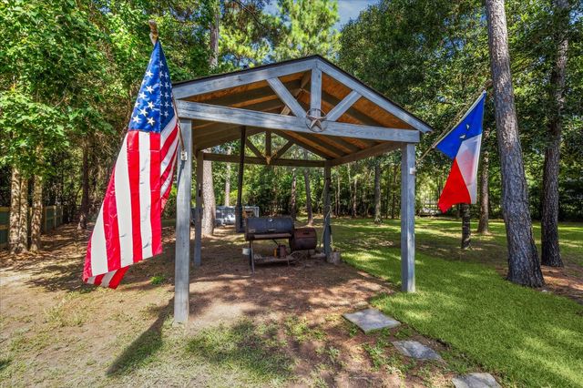 9457 Parkview Drive, Waller, TX 77484