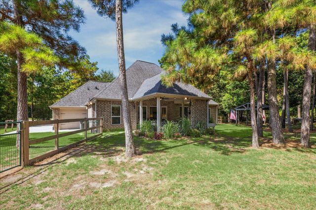 9457 Parkview Drive, Waller, TX 77484