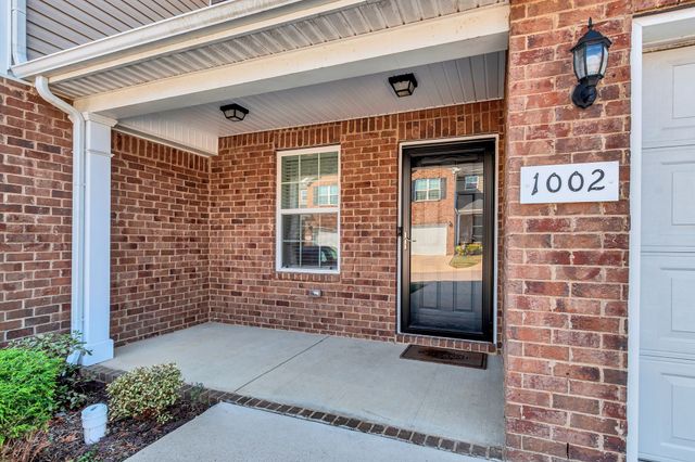 1002 Muna Ct, Spring Hill, TN 37174
