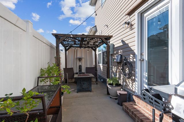 1002 Muna Ct, Spring Hill, TN 37174