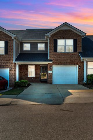1002 Muna Ct, Spring Hill, TN 37174