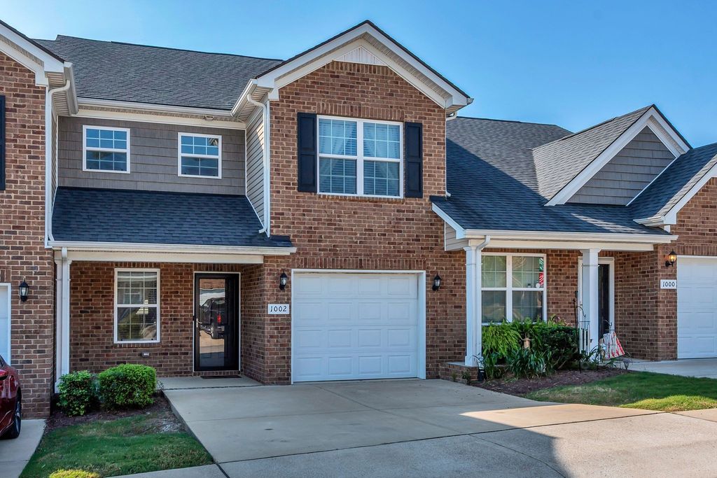 1002 Muna Ct, Spring Hill, TN 37174