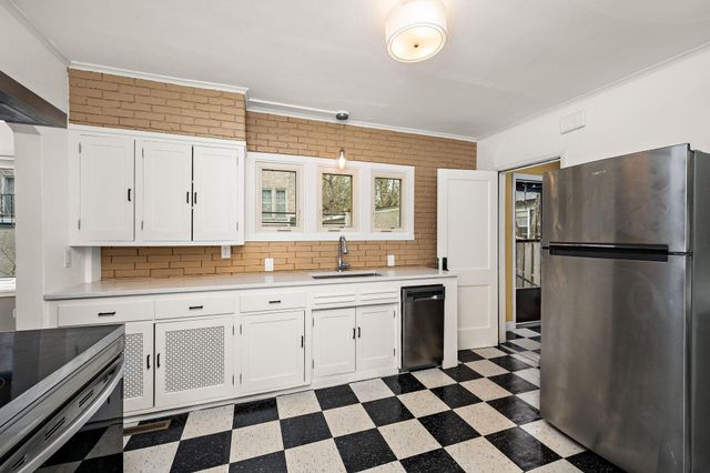 5205 Belmont Avenue S, Minneapolis, MN 55419