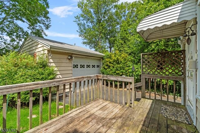 9 Rutan Pl, Bloomfield Twp., NJ 07003