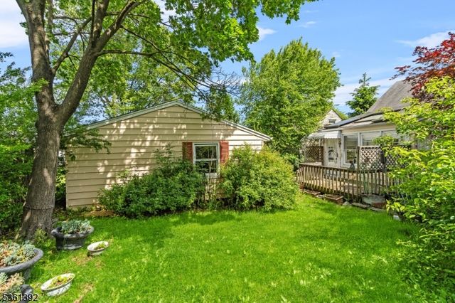 9 Rutan Pl, Bloomfield Twp., NJ 07003