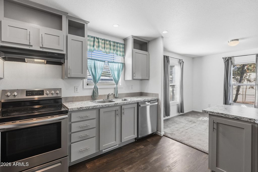 19401 N 7TH Street N 187, Phoenix, AZ 85024