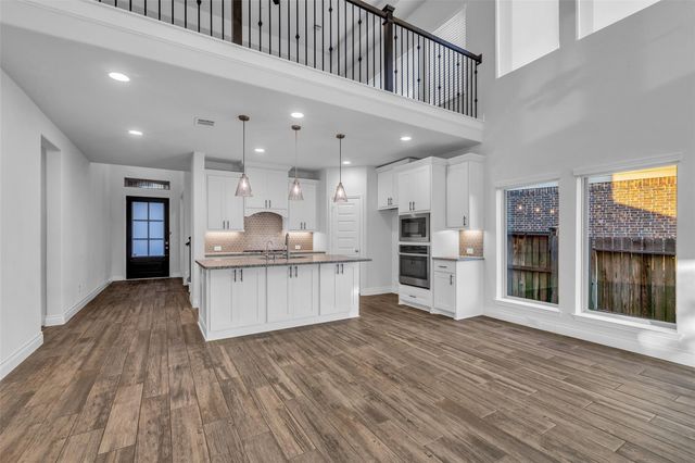 138 S Carson Cub Court, Montgomery, TX 77316